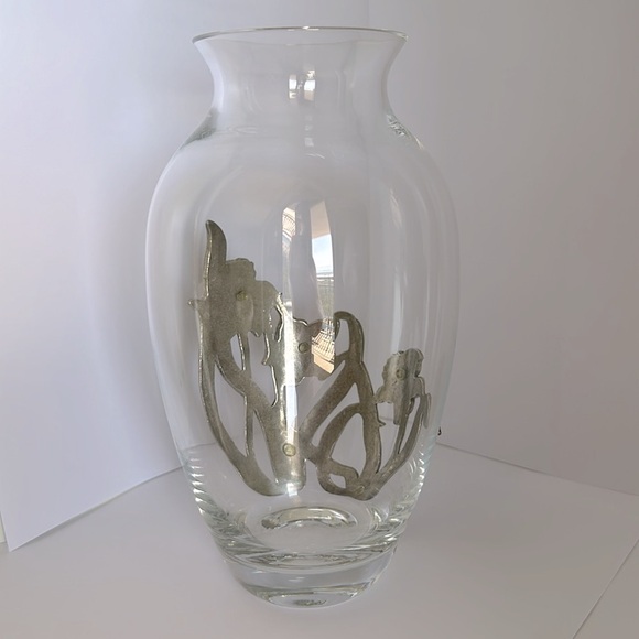 SeaGull Pewter Daffodil Pewter and Glass Vintage Vase 8 inch - Picture 2 of 7